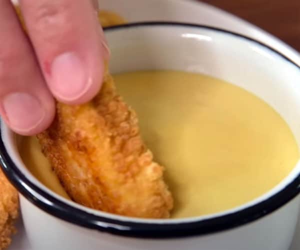 ReCreate Texas Roadhouse Honey Mustard Recipe at Home